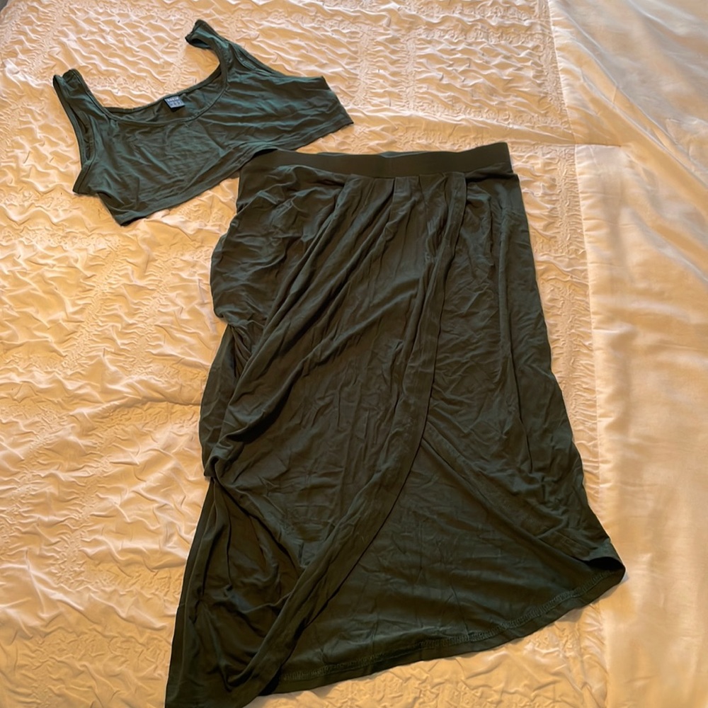 Two piece set